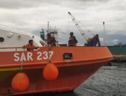 Perahu Longboat Berpenumpang 11 Orang Hilang Kontak di Peraiaran Malut
