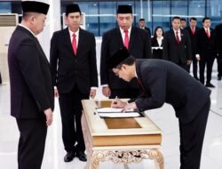Lantik Jabatan Baru di Lingkup Eselon II, Menteri Nusron Ingatkan 80% Tugas Pokok Kementerian ATR/BPN adalah Pelayanan