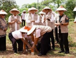 Di Momen Pencanangan GEMAPATAS 2025, Menteri Nusron: Semua Masyarakat Wajib Pasang Patok
