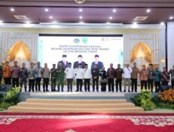 Rapatkan Barisan Kepala Daerah Se-Kaltim, Menteri Nusron: Solusi Penyelesaian Masalah Pertanahan Harus Berbasis Kemanusiaan