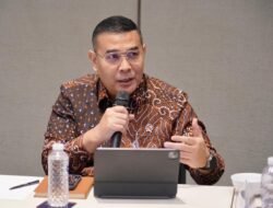 Presentasi Uji Publik, Wamen Ossy: Pastikan Layanan Berjalan Transparan dan Mudah Diakses Publik