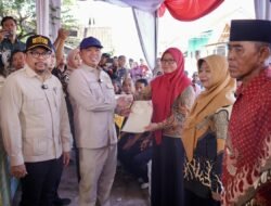 Menteri Nusron Serahkan 546 Sertipikat Hasil Konsolidasi Tanah di Jawa Tengah, Permukiman Warga Makin Bernilai dan Terjamin