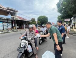 BRI KC Ternate Bersama Polres Berbagi Takjil kepada Masyarakat