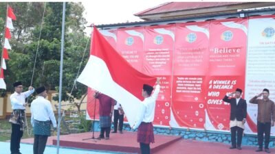 Semarak HUT Ke-81 RI di Kantah Halmahera Selatan: Upacara Khidmat dalam Balutan Busana Adat
