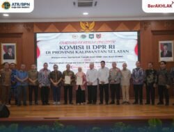 Serahkan Sertipikat Aset BMD dan BUMD Pemprov Kalsel, Wamen Ossy: Perkuat Kepastian Hukum Aset Daerah